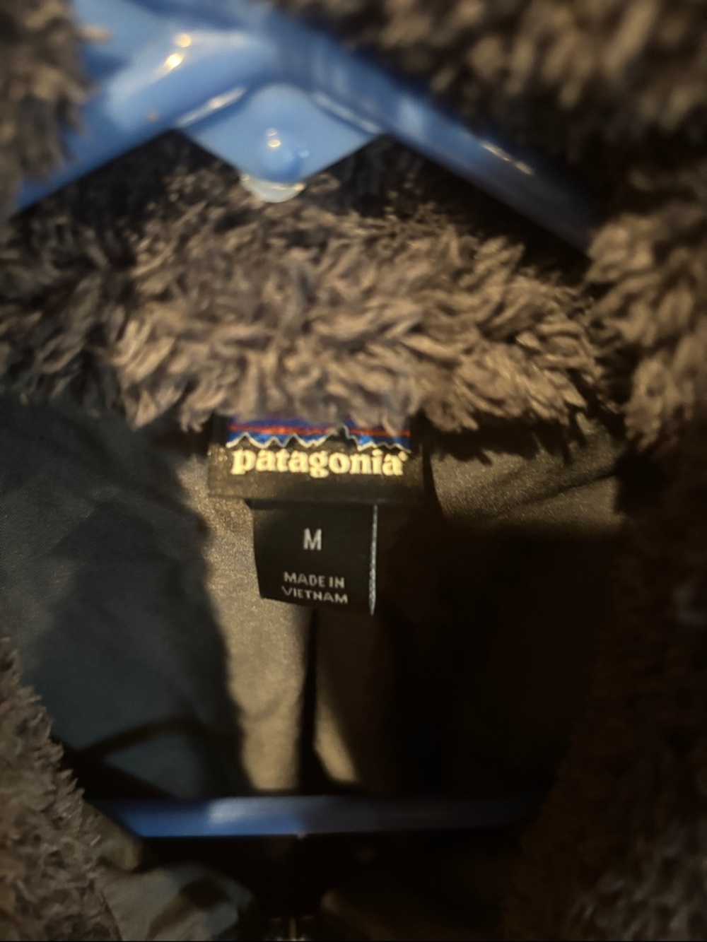 Patagonia Dark Charcoal Sherpa Fleece Vest - Picture 2 of 4